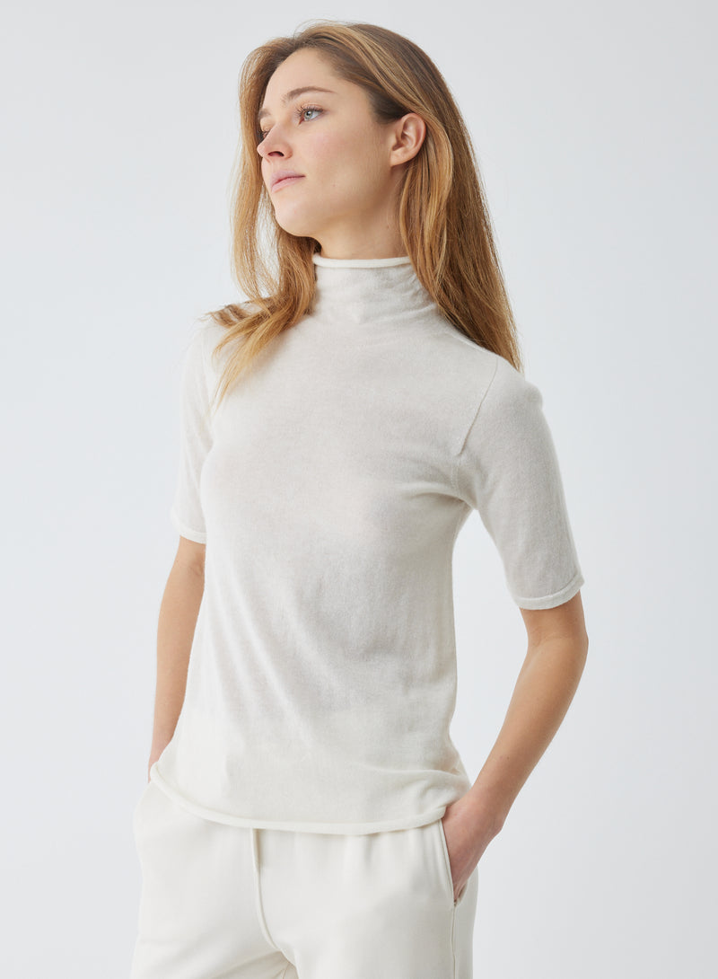 100% Machine Washable Cashmere Elbow Sleeve Turtleneck T-Shirt