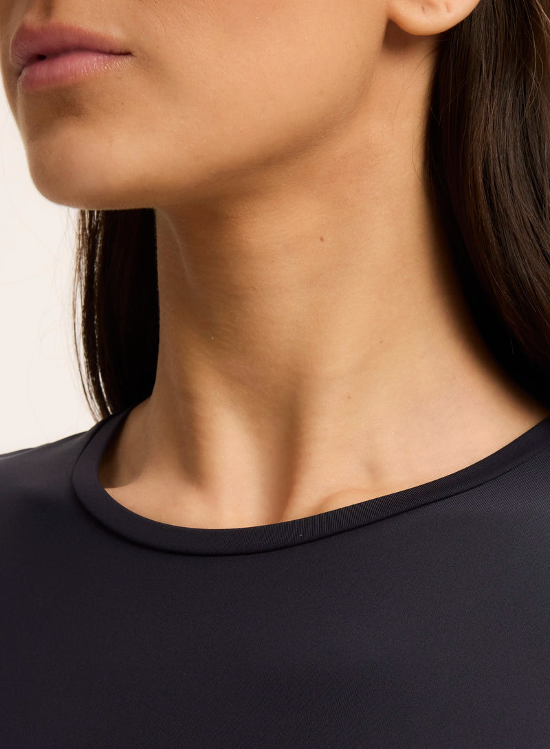 Ultra Sculpting Jersey Short Sleeve Crewneck
