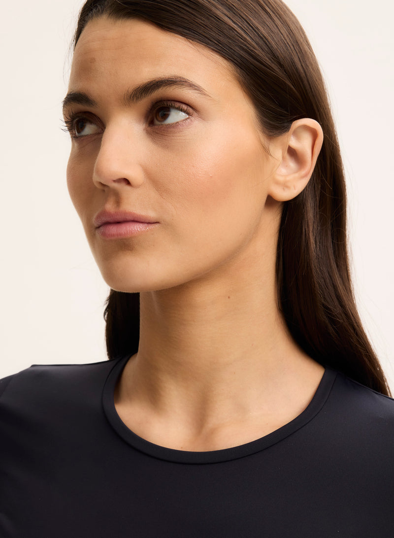 Ultra Sculpting Jersey Long Sleeve Crewneck