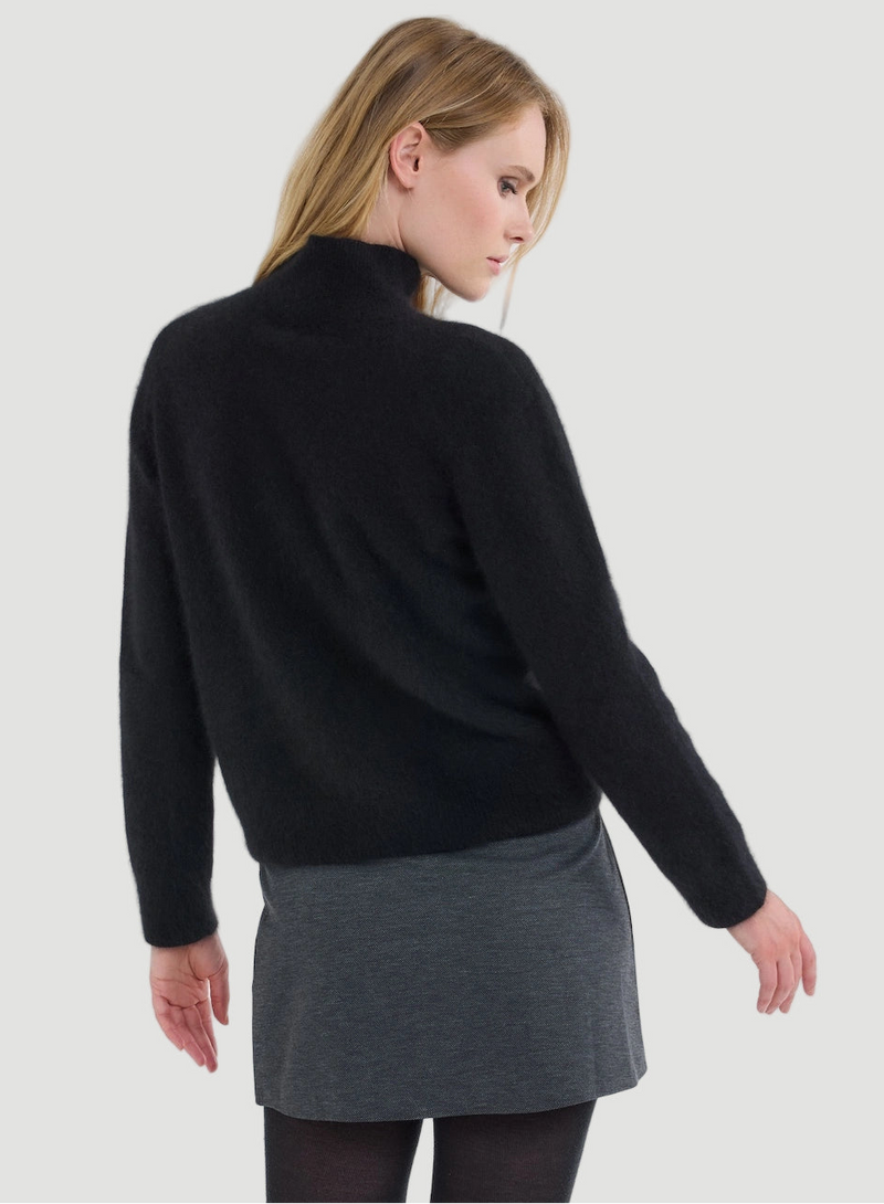 Ultra Soft Knit Long Sleeve Turtleneck Sweater