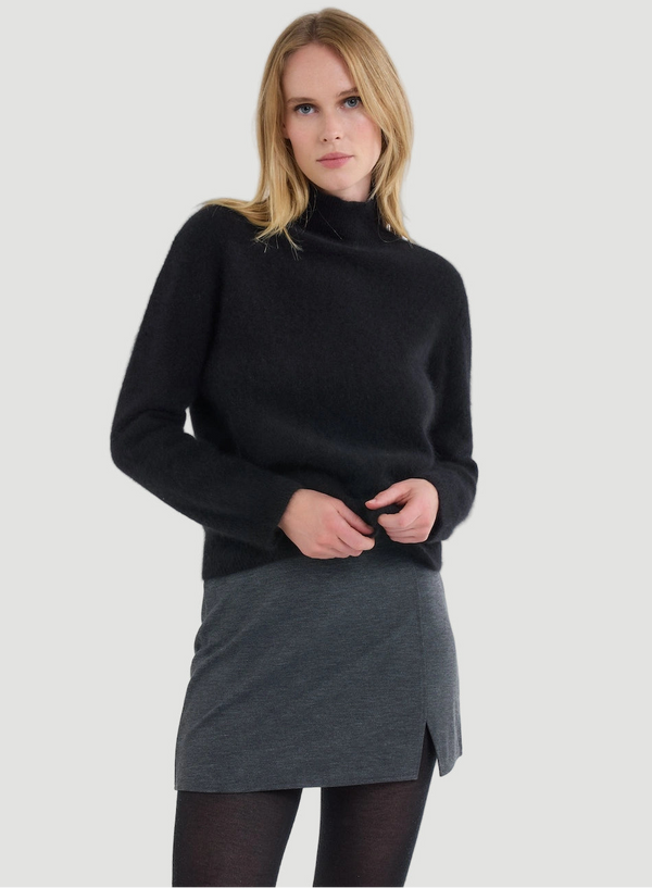 Ultra Soft Knit Long Sleeve Turtleneck Sweater