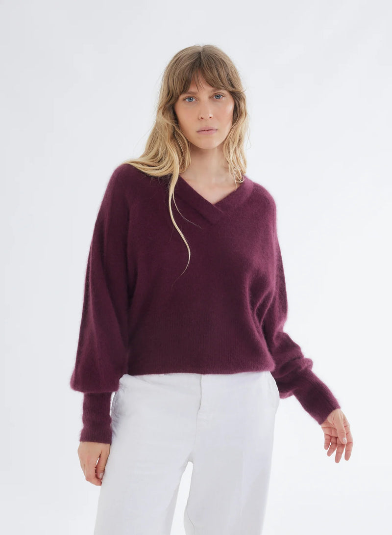 Ultra Soft Long Sleeve V-Neck Sweater With Rib Detail Sleeve