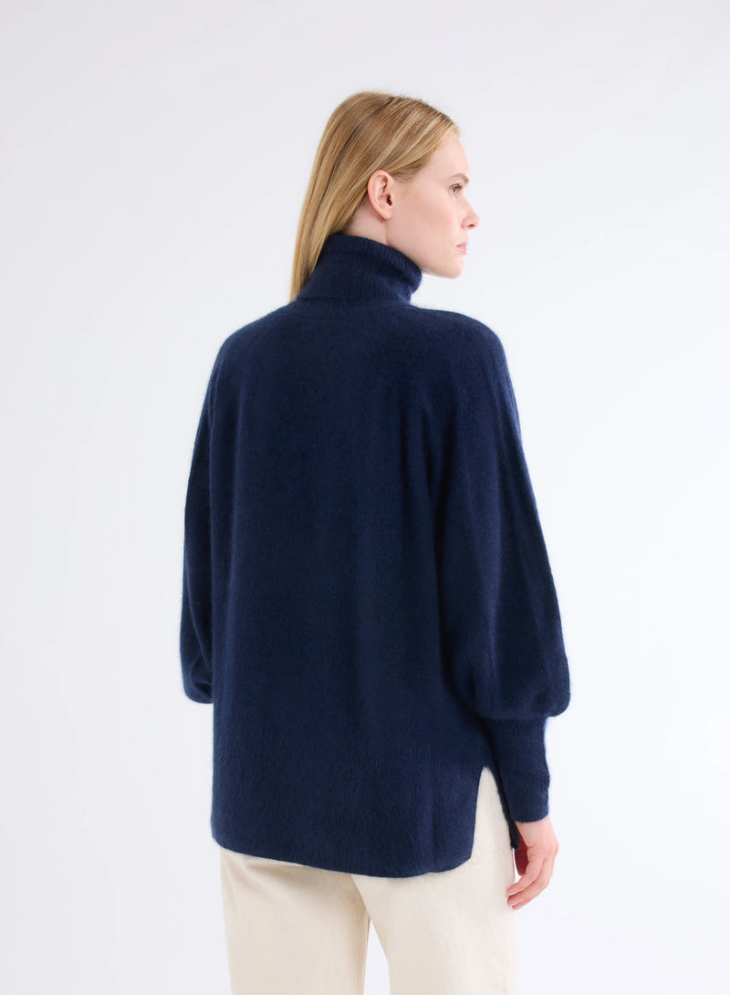 Ultra Soft Long Sleeve Turtleneck With Ribbed Detailed Sleeve