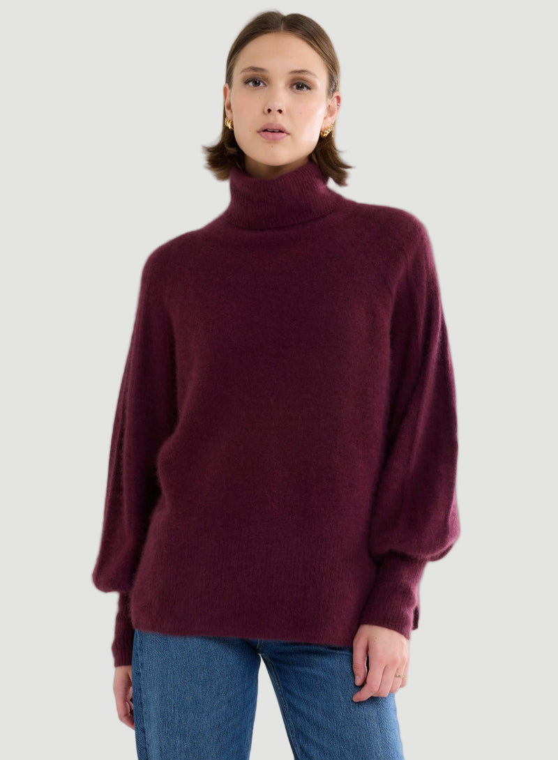 Ultra Soft Knit Long Sleeve Turtleneck Sweater