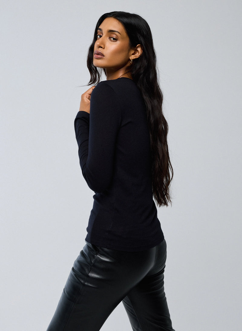 Cotton Cashmere Long Sleeve Rolled Edge Finish Crewneck - CREW L/S - Majestic Filatures North America