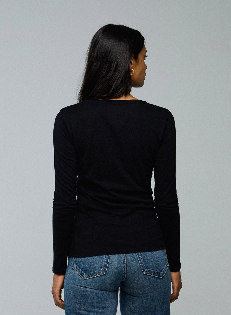 Deluxe Cotton Long Sleeve Crewneck T-Shirt - CREW L/S - Majestic Filatures North America