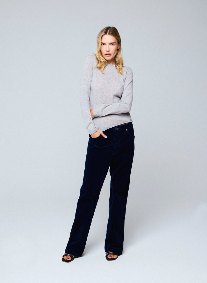 100% Machine Washable Cashmere Long Sleeve Crewneck T-Shirt - CREW L/S - Majestic Filatures North America