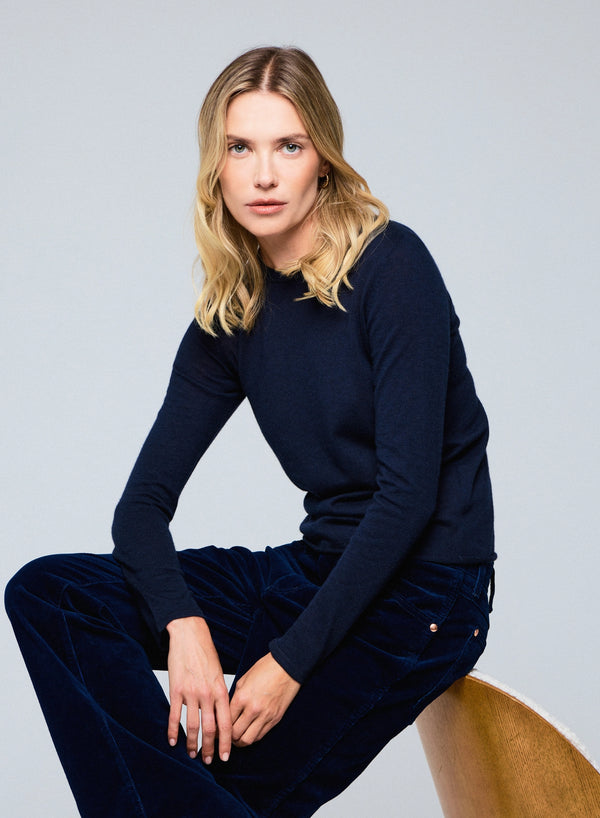 100% Machine Washable Cashmere Long Sleeve Crewneck - CREW L/S - Majestic Filatures North America