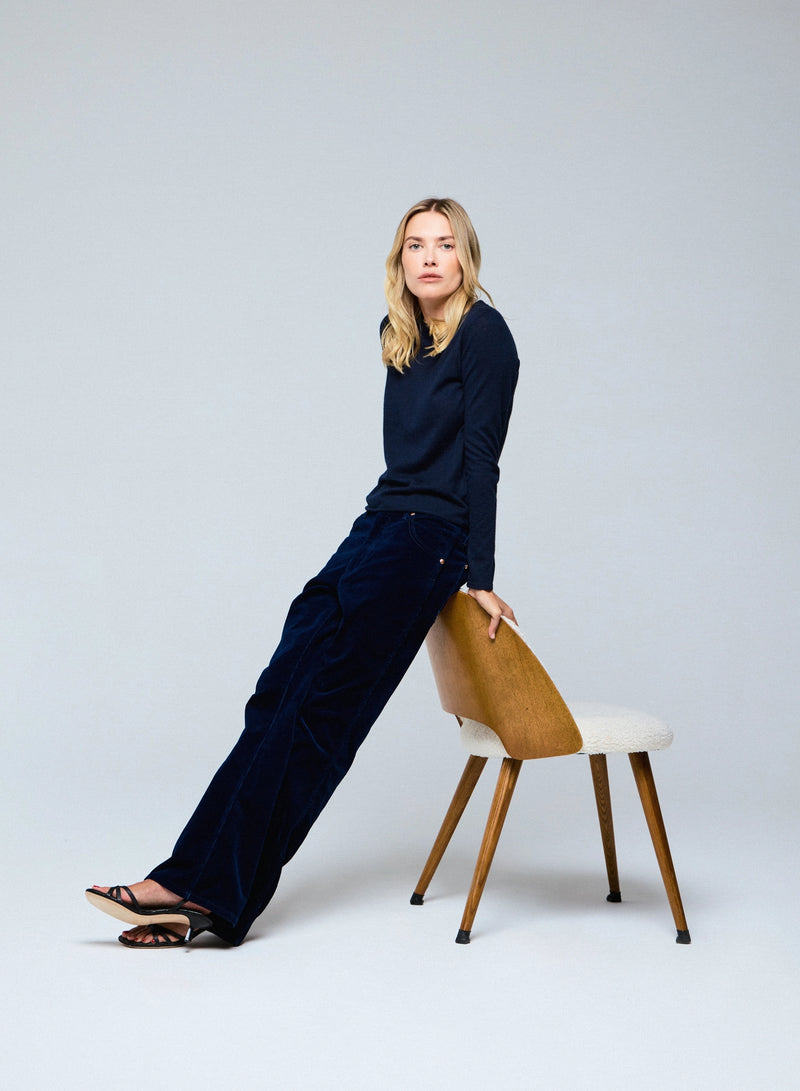 100% Machine Washable Cashmere Long Sleeve Crewneck - CREW L/S - Majestic Filatures North America
