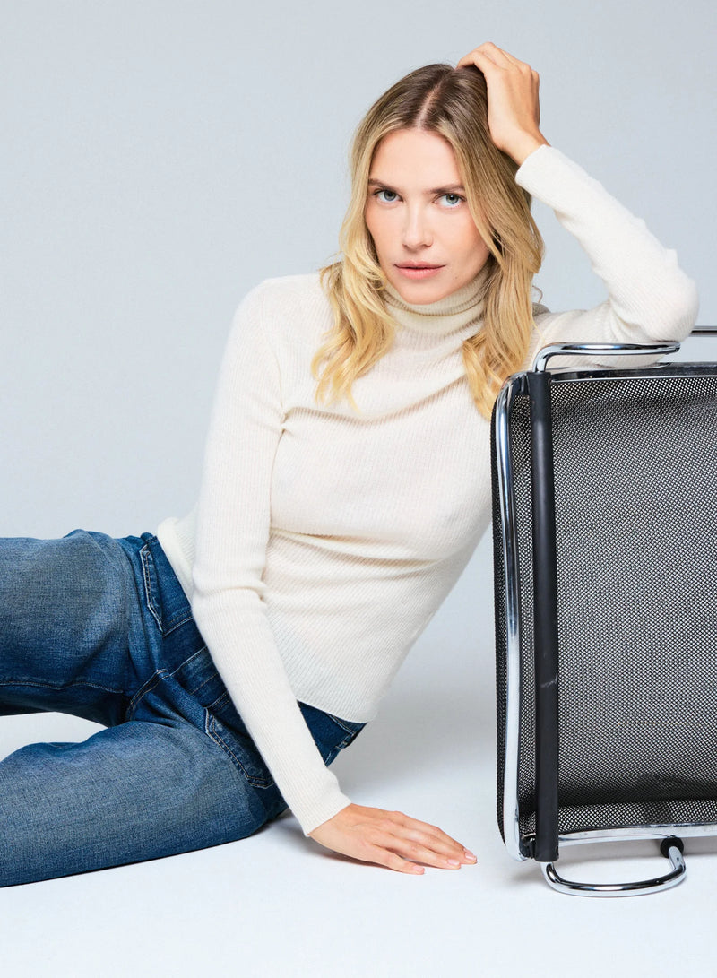 Cashmere Micro Rib Long Sleeve Turtleneck