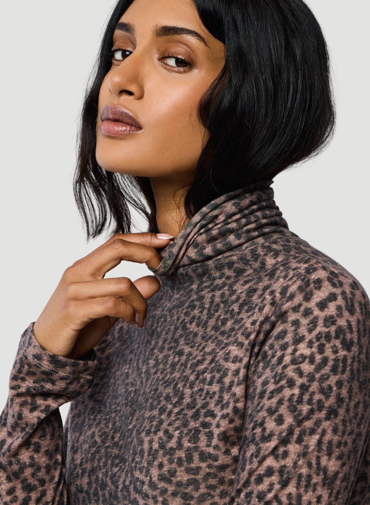 Cotton Cashmere Long Sleeve Leopard Novelty Turtleneck for Women