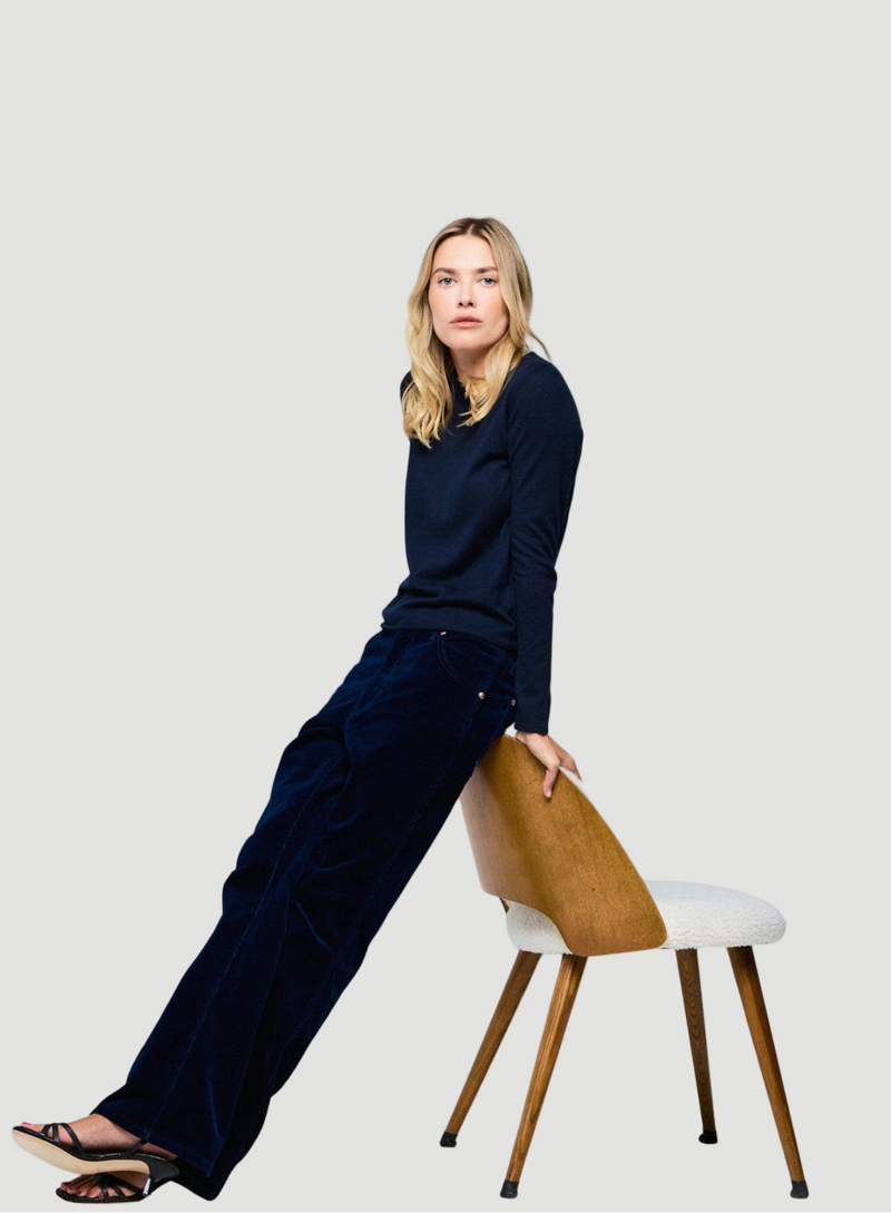 100% Machine Washable Cashmere Long Sleeve Crewneck